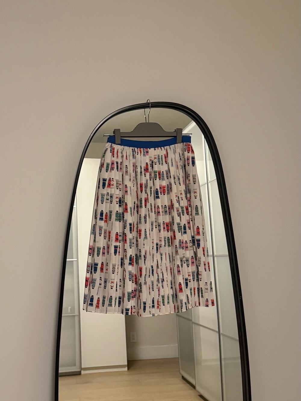 Cath Kidston White Pleated Midi Skirt with Blue Waistband and Multicolor Print